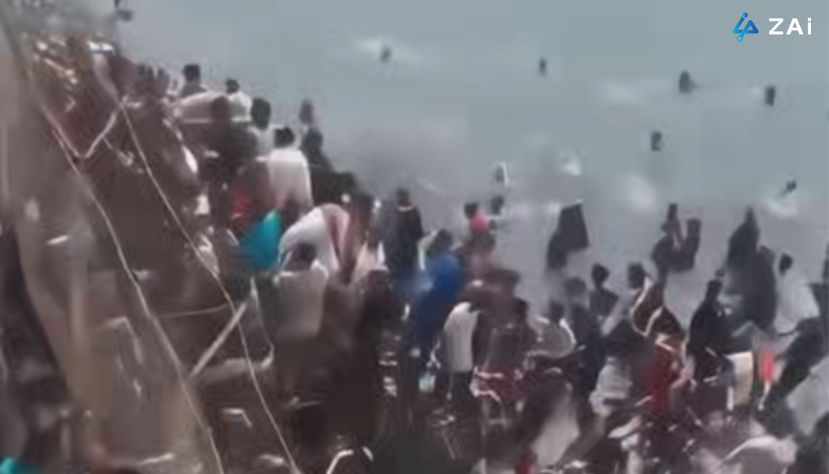 Migrants breach border from Morocco into Spain’s Ceuta enclave in mass crossing.jpg Migrants breach border from Morocco into Spain’s Ceuta enclave in mass crossing.jpg